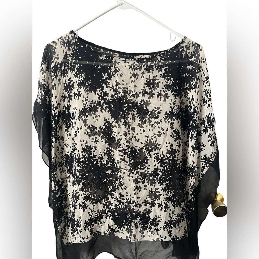 Talbots 100% Silk Black and White Floral Handkerchief Blouse Size Small/Medium